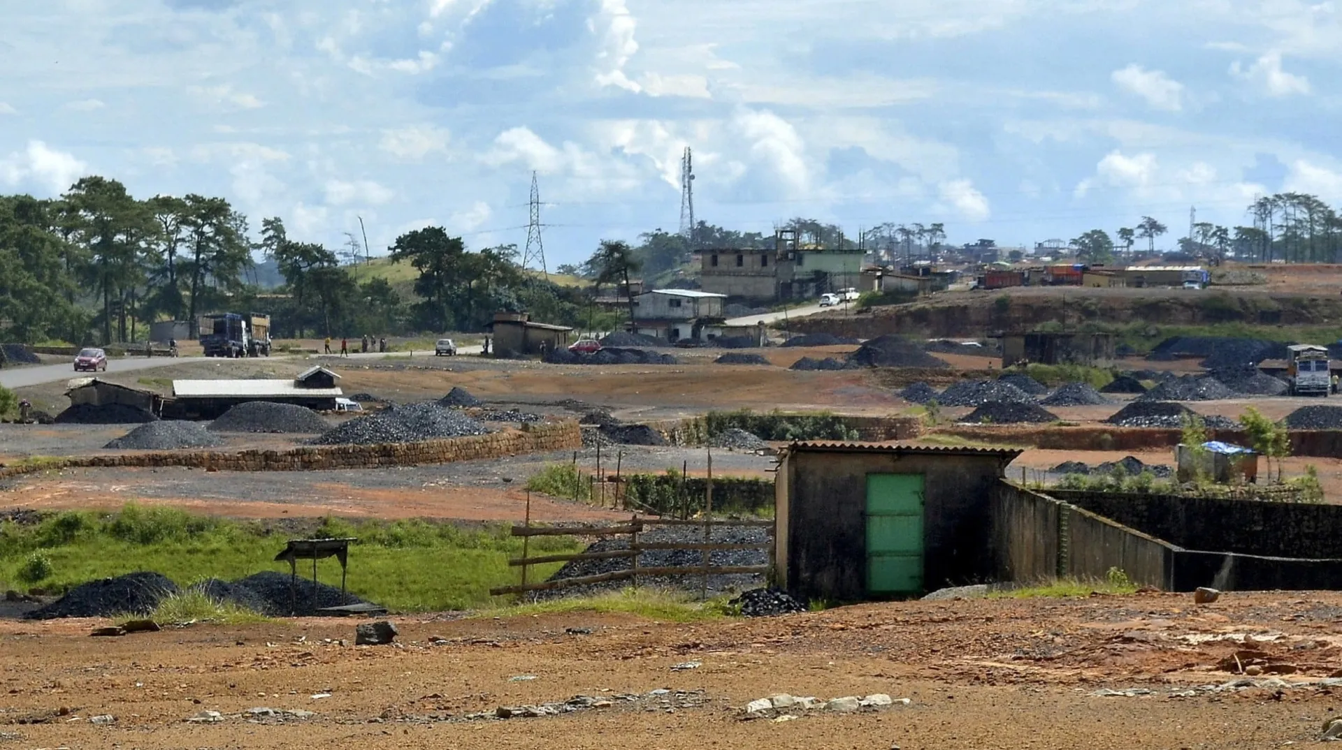 Eksplozija u ilegalnom rudniku, poginulo 18 osoba