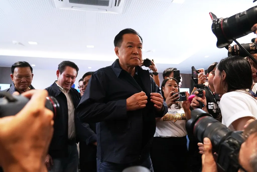 Konzervativni tajlandski premijer proglasio pobjedu na izborima