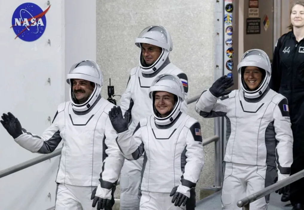 Nova posada stiže na Međunarodnu svemirsku stanicu nakon medicinske evakuacije