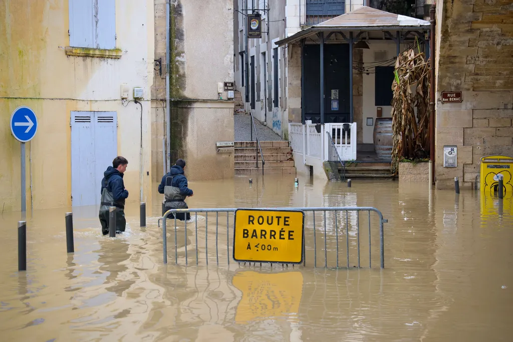 U dijelovima Francuske crveno upozorenje na poplave