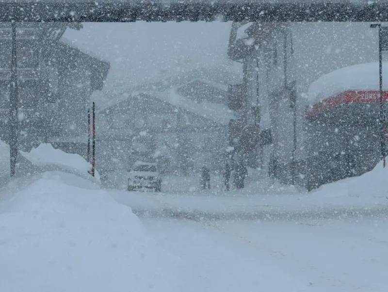 Snježna oluja paralizovala Austriju