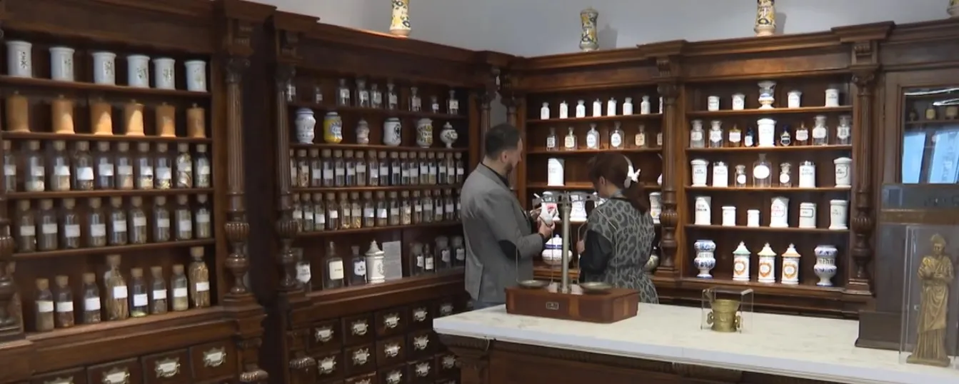 Muzej farmacije: Lijekovi s početka 20. vijeka, replike atarskih dućana, ljekaruše iz samostana