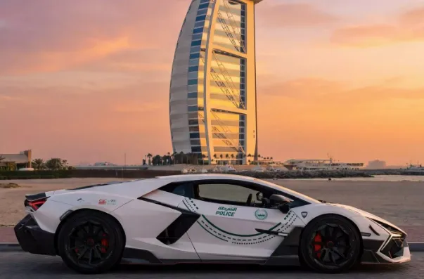 Policija u Dubaiju je dobila novi Mansory Lambo s više od 1000 KS