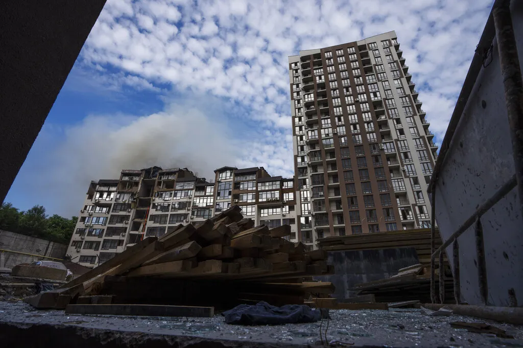 Četiri godine od početka rata u Ukrajini borbe se nastavljaju, pokrenuti pregovori