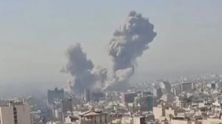 Izrael napao Iran: Teheranom odjekuju eksplozije, očekuje uzvratni napad