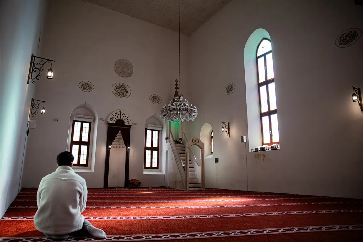 Muslimani širom svijeta obilježavaju Lejletu-l-kadr, noć početka objave Kur'ana