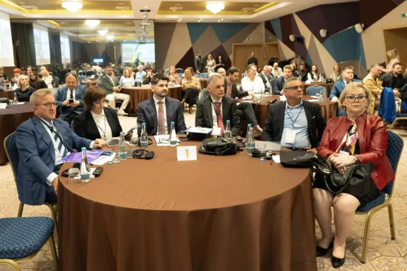 Međunarodni Samit apotekarstva: Farmaceuti u BiH spremni za aktivniju ulogu u prevenciji