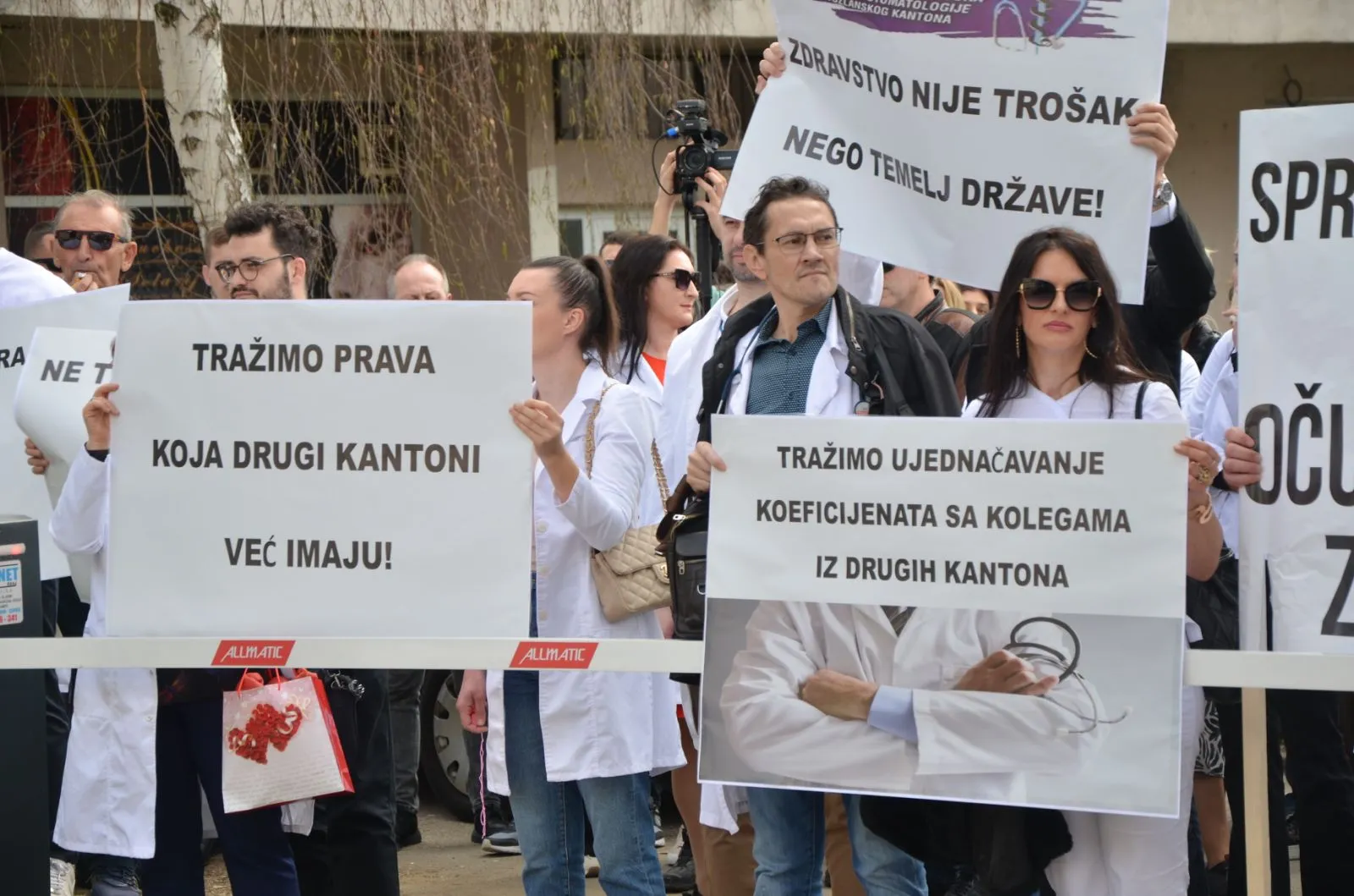 Doktori traže javni dijalog s Vladom TK: "Zdravstveni sistem krvari, istine se ne plašimo"  