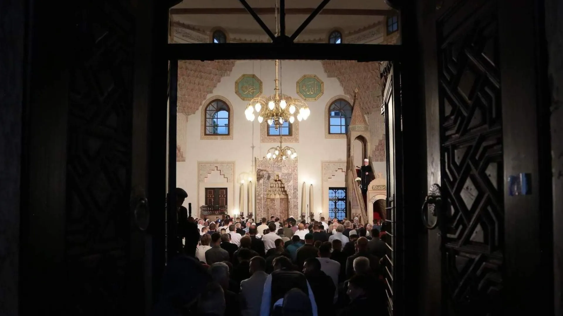 Prvi dan Ramazanskog bajrama: Simbol radosti, zajedništva i duhovne nagrade