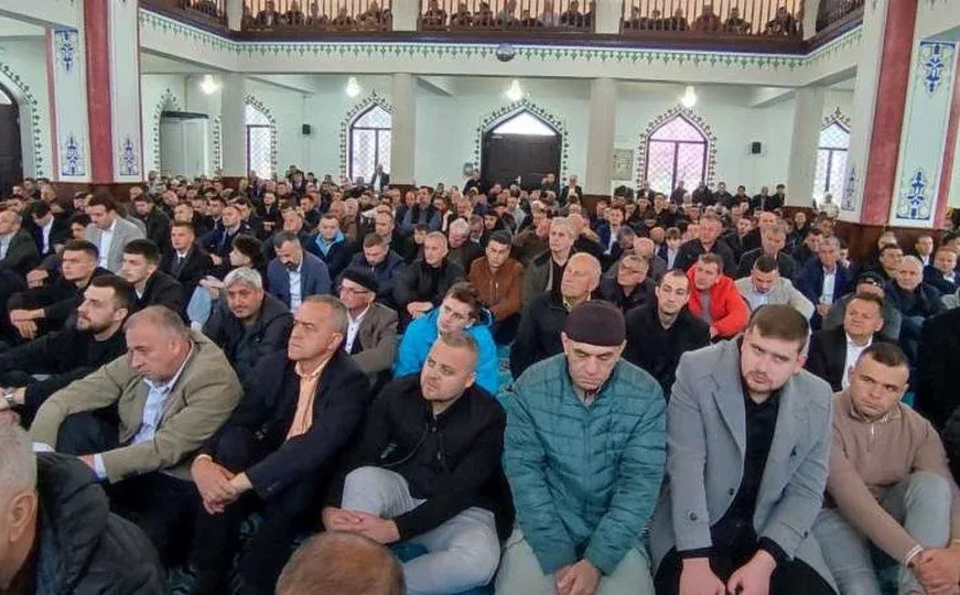 Prvi put nakon više od osam decenija klanjan bajram-namaz u Čajniču