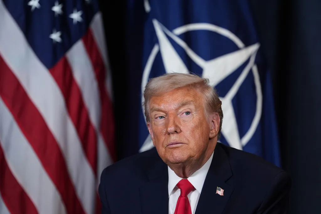 Trump nazvao članice Alijanse "kukavicama": NATO je bez SAD "papirni tigar"
