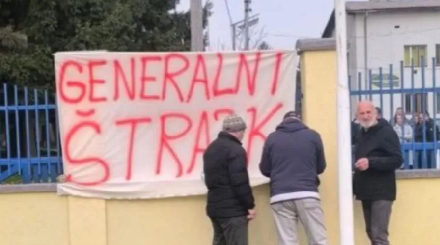 Radnici TRZ Hadžići u štrajku, na platu čekaju od novembra