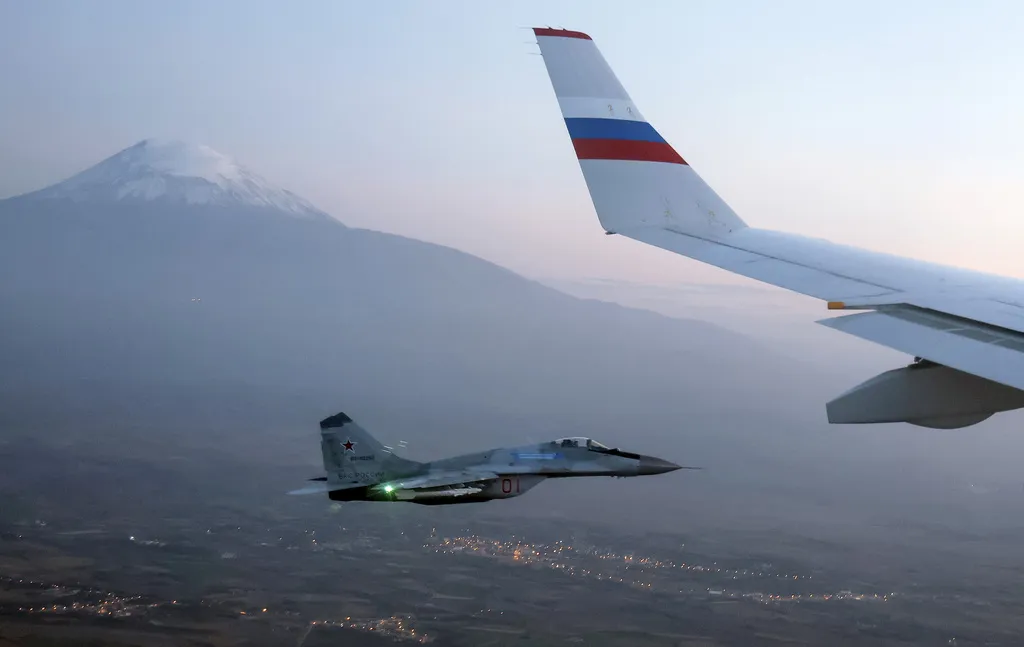 Ruski vojni avion srušio se iznad Krima, poginulo 29 osoba