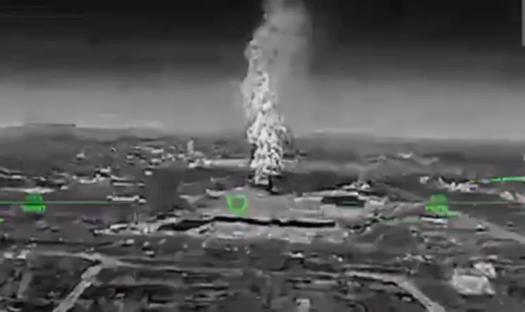 Ukrajinski dronovi uništili ruski avion An-72 i bazu za obuku