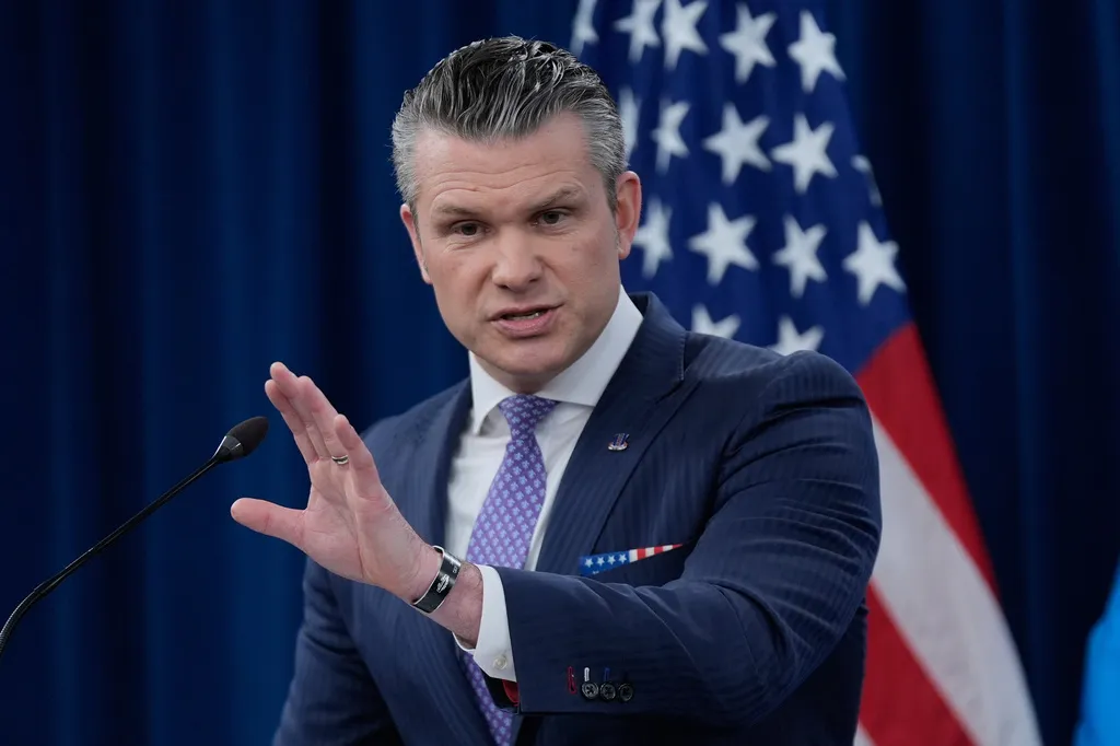 Hegseth traži od najvišeg uniformisanog oficira vojske da podnese ostavku tokom rata u Iranu