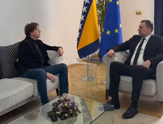 Zdravku Čoliću uručen diplomatski pasoš BiH