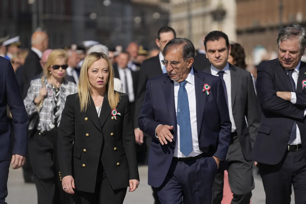 Predsjednik Senata La Russa brani Meloni: Italija nikada neće prihvatiti napade na papu