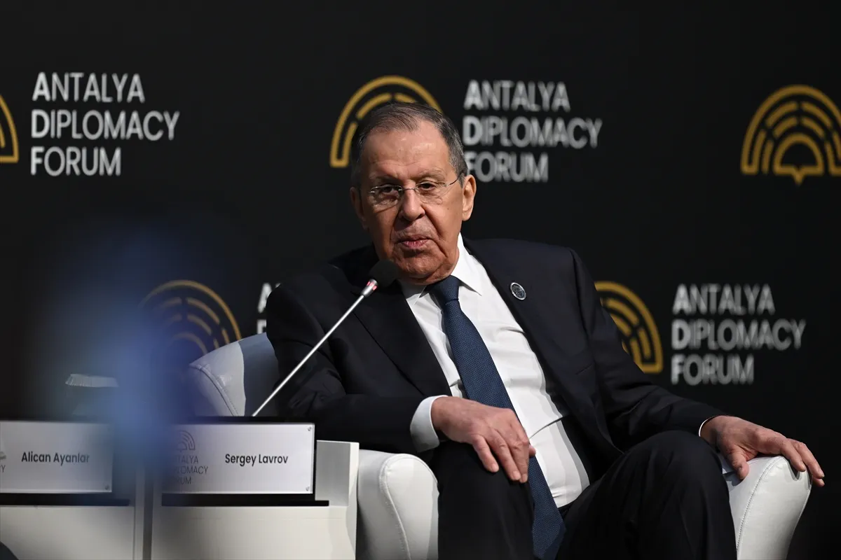 Lavrov u Antaliji: Aktivno se razmatra koncept novog vojnog bloka