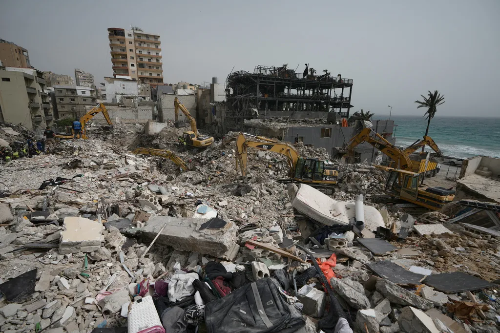 Macron: Francuski vojnik ubijen u napadu na mirovne snage UN-a u južnom Libanu