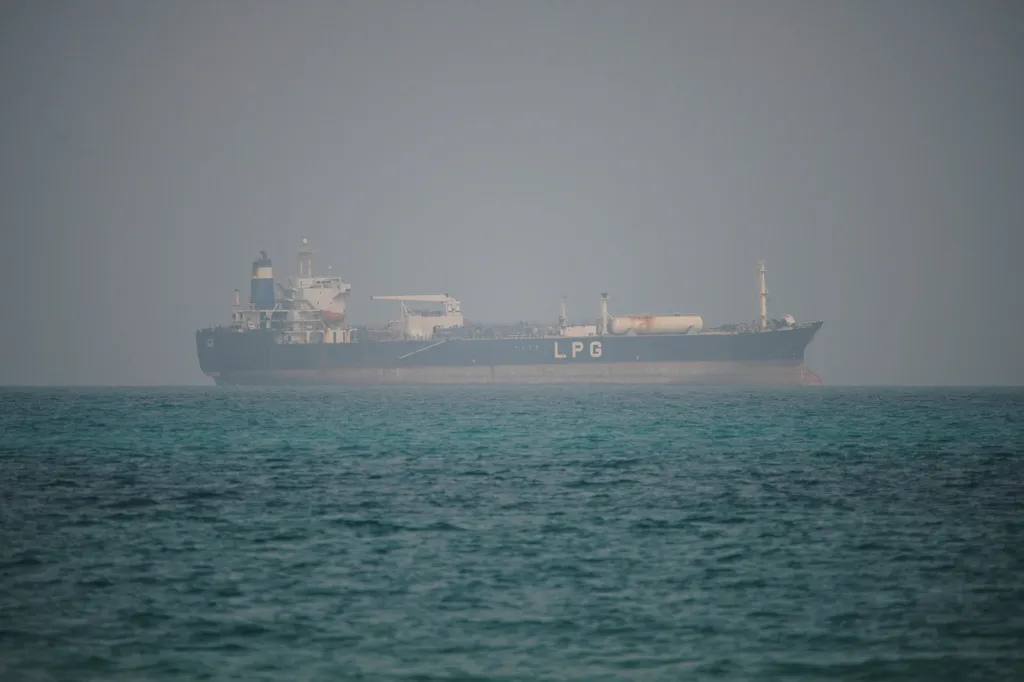 Jemen: Huti zaprijetili blokadom moreuza Bab el-Mandeb