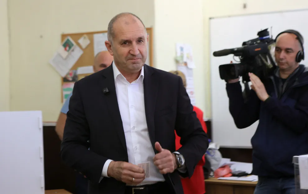 Prvi rezultati izbora u Bugarskoj: Stranka Rumena Radeva u velikoj prednosti