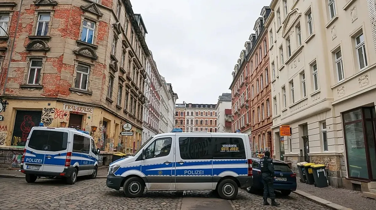 Njemačka policija provodi masovne racije u 50 objekata kako bi razbila sirijski lanac trgovine ljudima