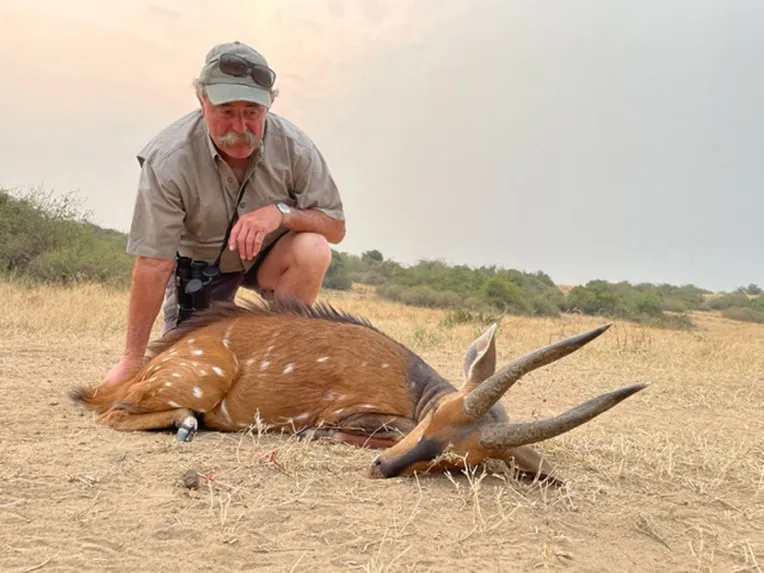 Američki milioner lovio rijetku antilopu pa naišao na slonove: Zgnječili su ga