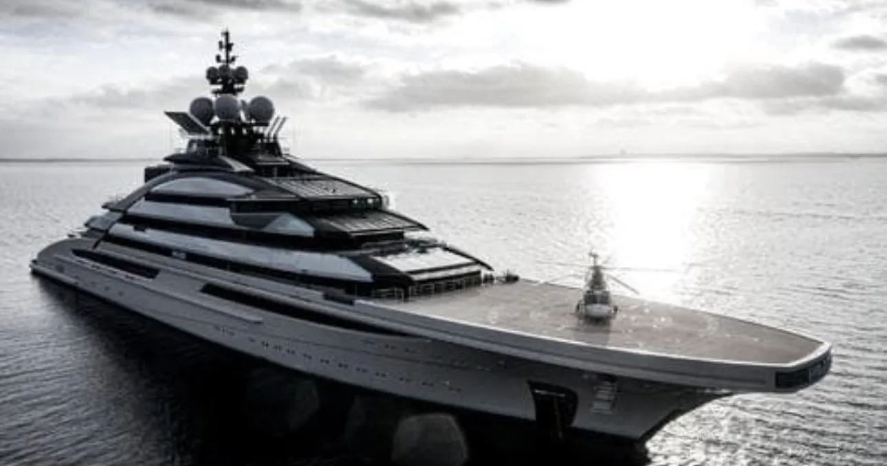 Superjahta vrijedna pola milijarde dolara mirno prošla Hormuz: Vlasnik je ruski oligar