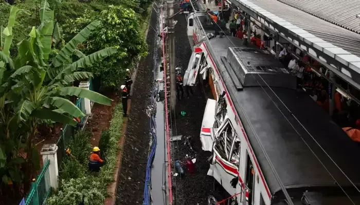 Sudar vozova u Indoneziji: 14 poginulih i desetine povrijeđenih