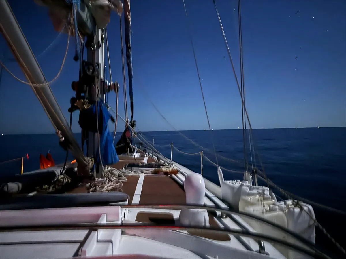 Flotila za Gazu zaustavljena daleko od obale, Izrael preuzeo kontrolu nad plovilima