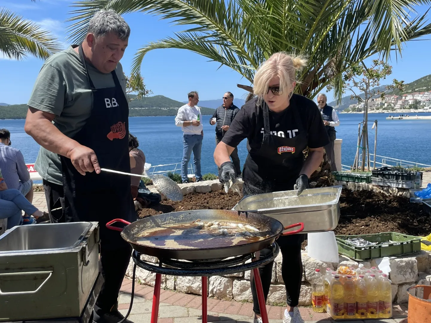 Neum obilježava 1. maj uz šetnju, muziku i besplatne srdele