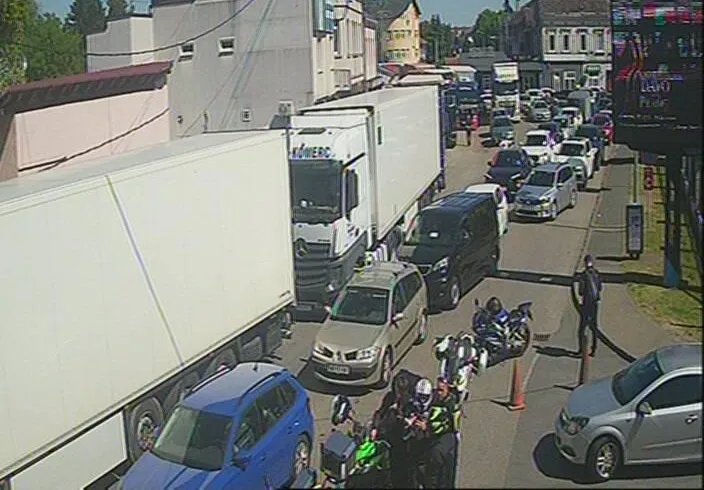 Duge kolone na izlazu i ulazu u BiH, najviše se čeka na granici sa Hrvatskom 