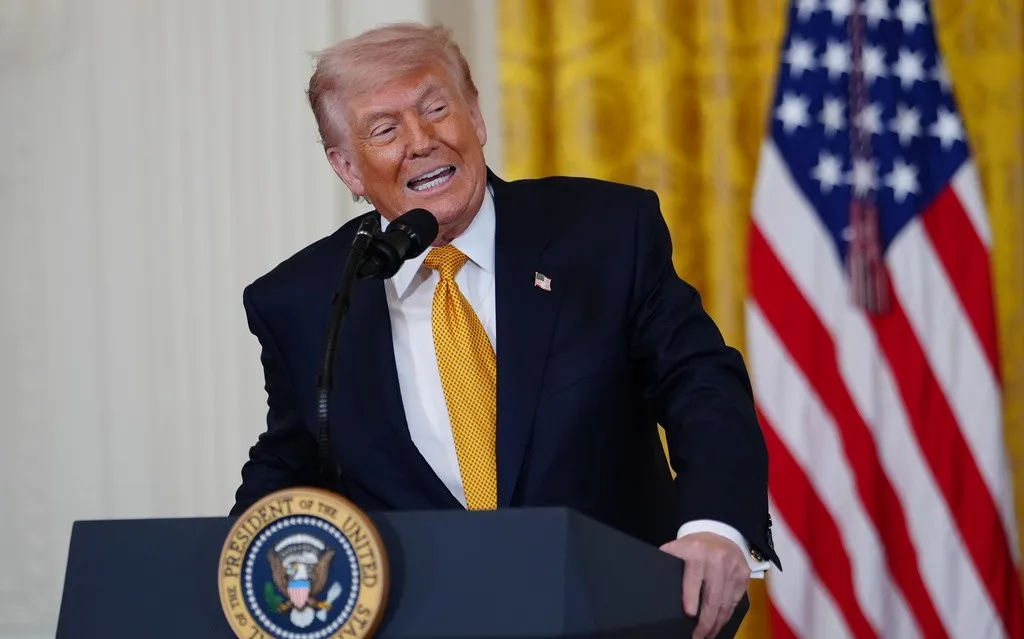 Trump: Rat teče veoma glatko, Iran želi dogovor