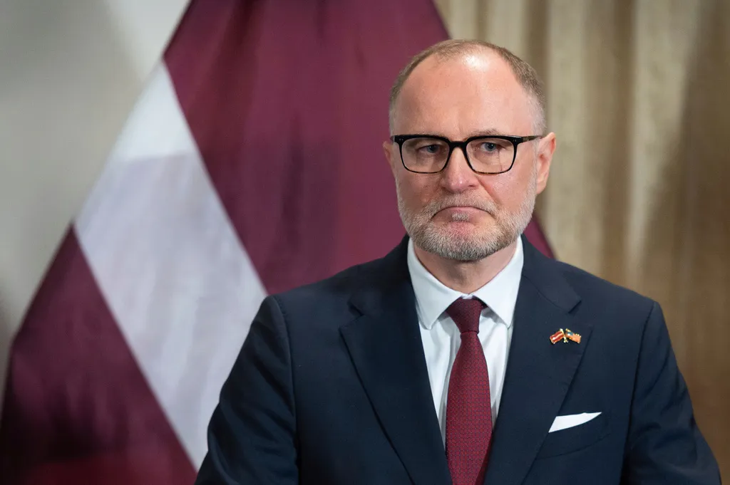 Ministar odbrane Letonije podnio ostavku