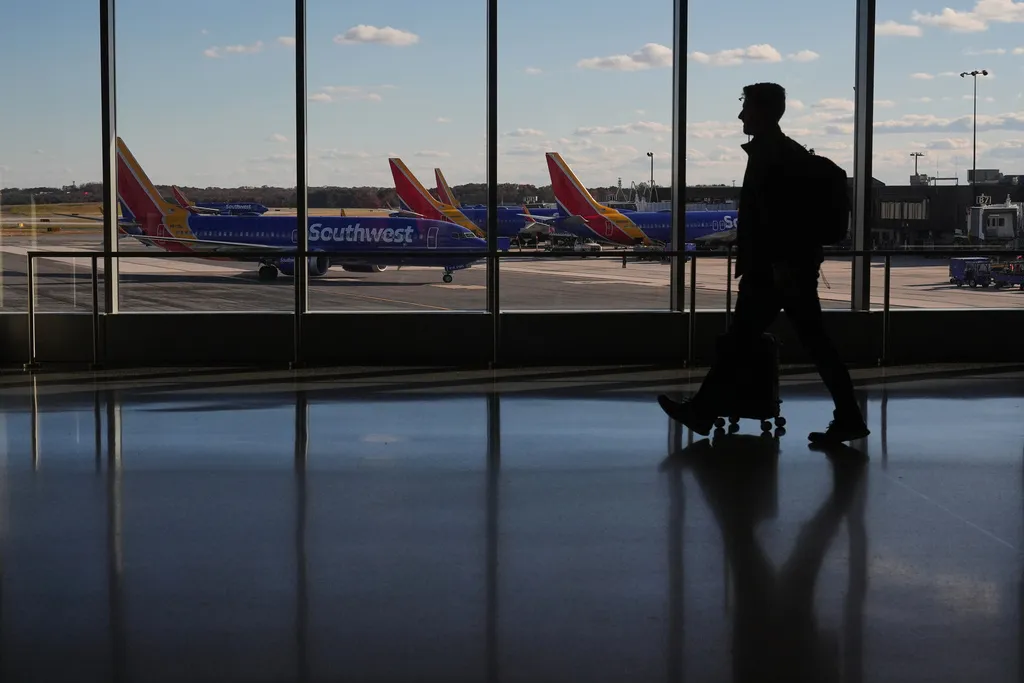 Da li će avionske karte ovog ljeta biti povoljnije? Neke kompanije već snižavaju cijene