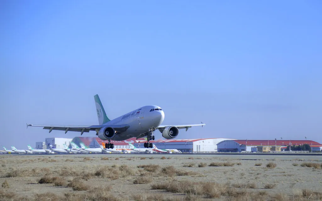 Besent: SAD će uvesti mjere protiv iranskih avio-kompanija