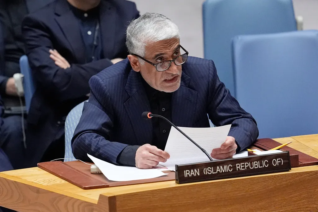 Iranski ambasador u UN: Aktivnosti u Hormuzu su zakonite, SAD i Izrael vode agresorski rat