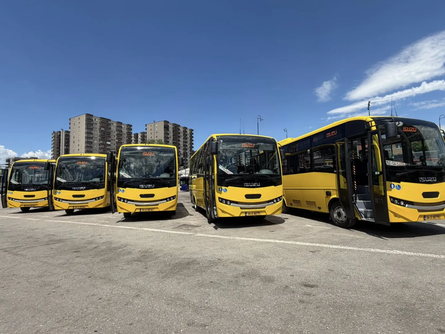 Još pet minibusa stiglo u Sarajevo