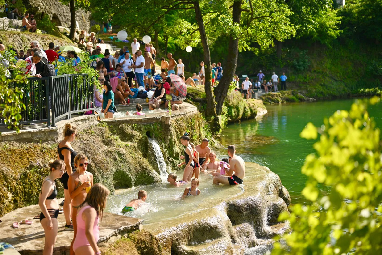Upaljen crveni meteoalarm za dijelove BiH: Institut za javno zdravstvo RS izdao preporuke
