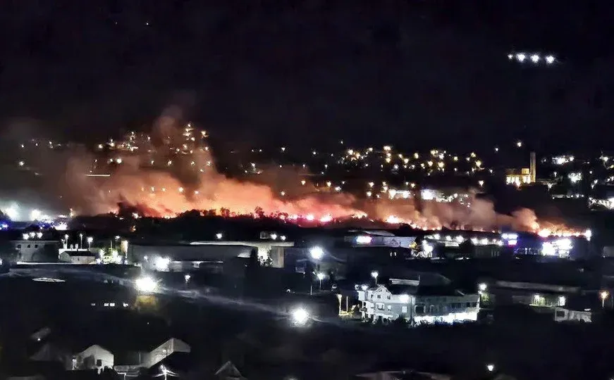Mostarski vatrogasci noć proveli u borbi sa vatrenom stihijom