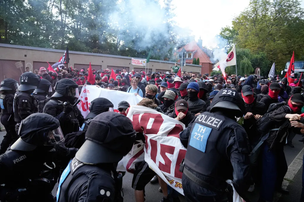 Protest protiv AfD-a uoči stranačkog kongresa, Weidel i Chrupalla ostaju na čelu stranke
