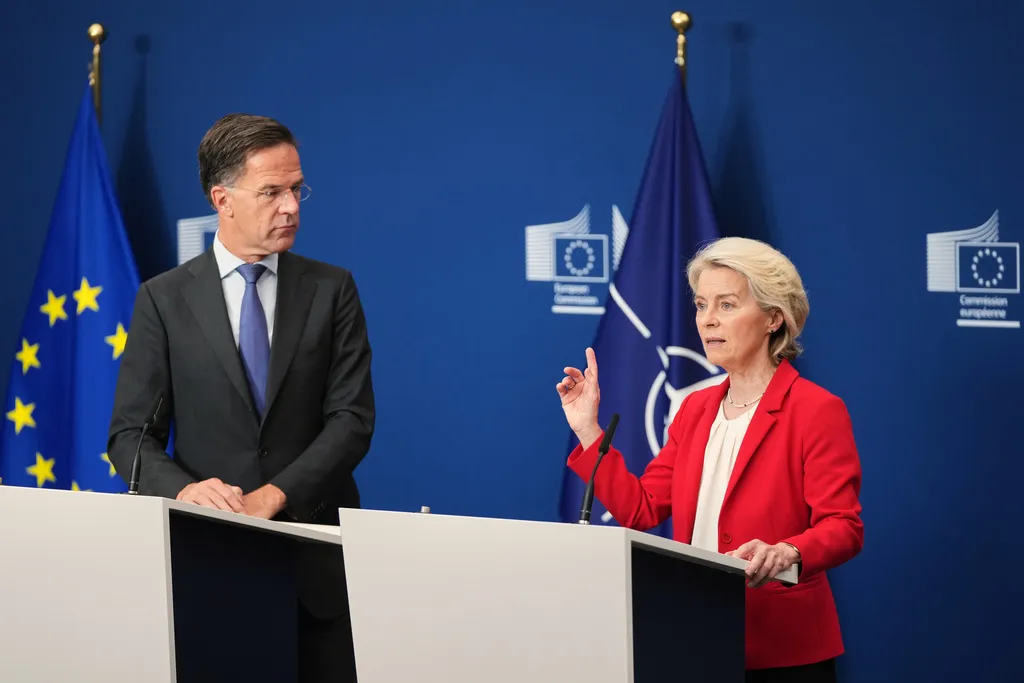 Von der Leyen i Rutte: Evropa mora ubrzati proizvodnju oružja