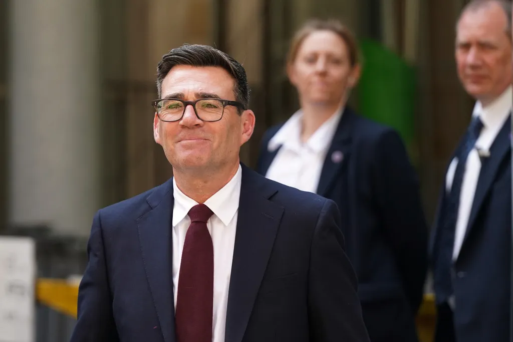 Velika Britanija dobila novog premijera: Andy Burnham preuzeo dužnost