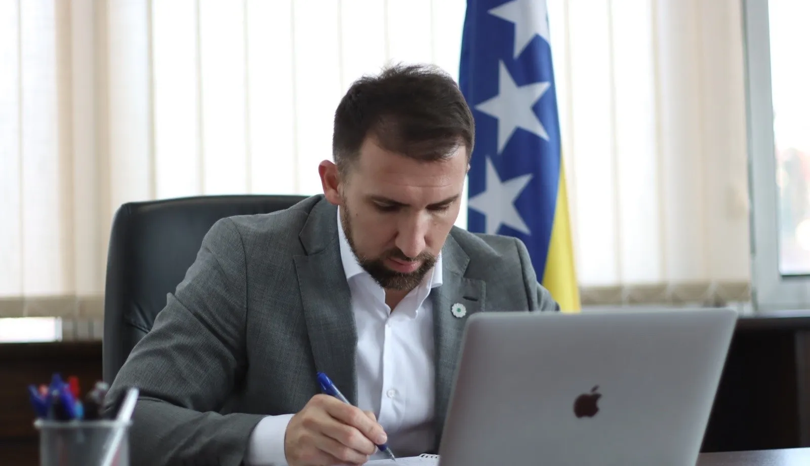 FBiH uvodi trajni sistem podrške žrtvama nasilja putem SOS linije