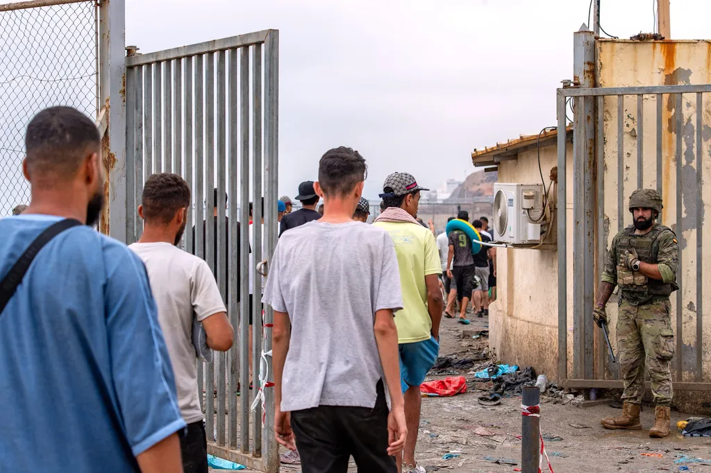 Migrantska kriza u Seuti odnijela više od 57 života, u Maroko vraćeno 37.500 ljudi