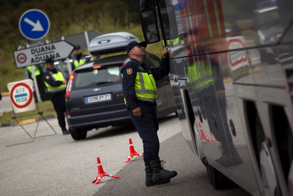 Francuska odbacila pozive da se Španija suspenduje iz šengenske zone