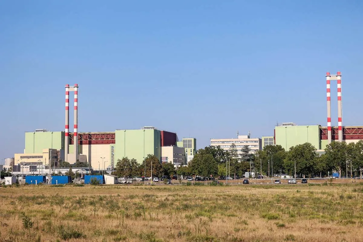 Zbog niskog vodostaja Dunava "Pakš" bi danas mogao prvi put da potpuno obustavi rad