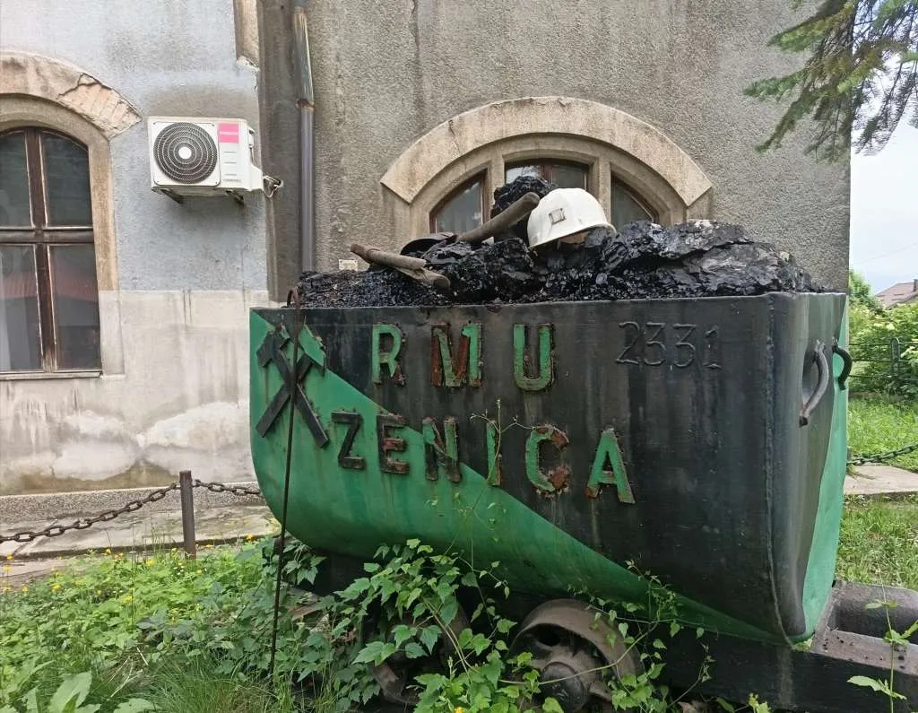 Zdravstvene knjižice ovjerene na 30 dana: Proizvodnje nema, a dugovi rudnika prešli 1,3 milijarde KM