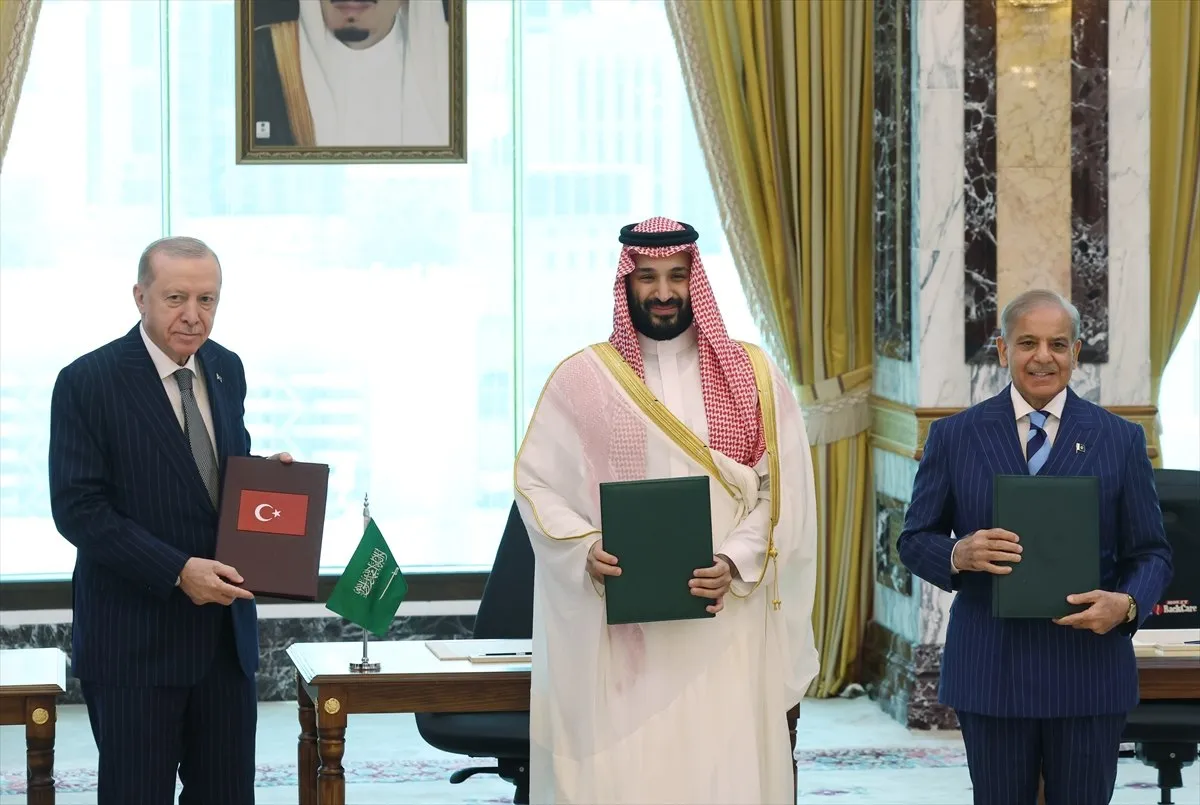 Turska, Saudijska Arabija i Pakistan potpisali vojni sporazum