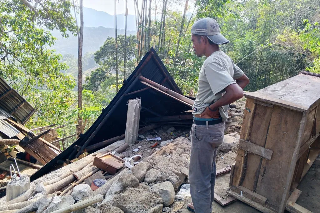 Indonezija: Poginula 51 osoba, oko 5.000 evakuisanih nakon zemljotresa